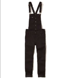 NWT Med Hollister Skinny Cropped Denim Overalls
